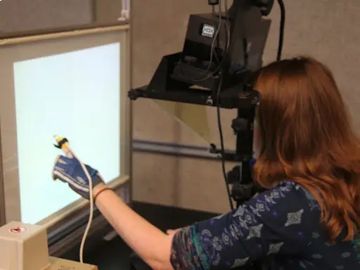 Online vibration monitoring system